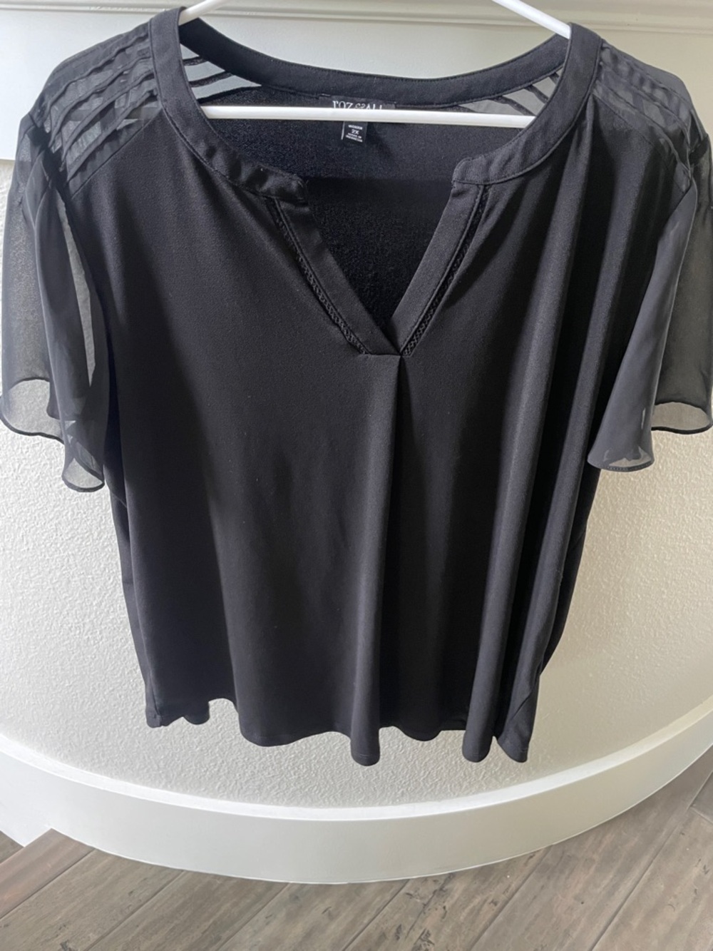 Roz & Ali Black V-Neck Top with Sheer Paneled Sleeves